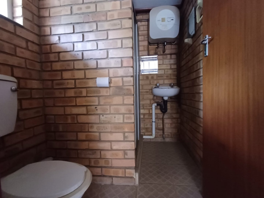 4 Bedroom Property for Sale in Flimieda North West